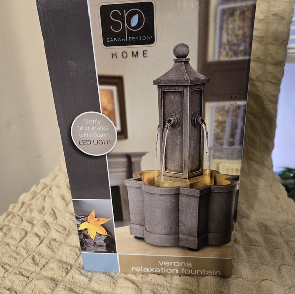 Fountain - Picture 2 of 2